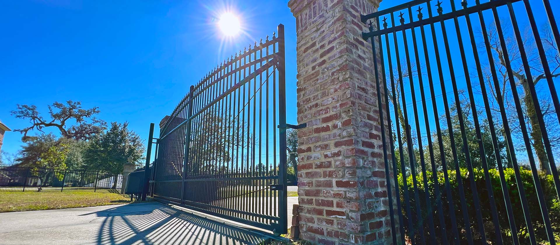 Dell Outdoor Construction Pavilions, outdoor kitchens, fences, gates, concrete, brick, masonry